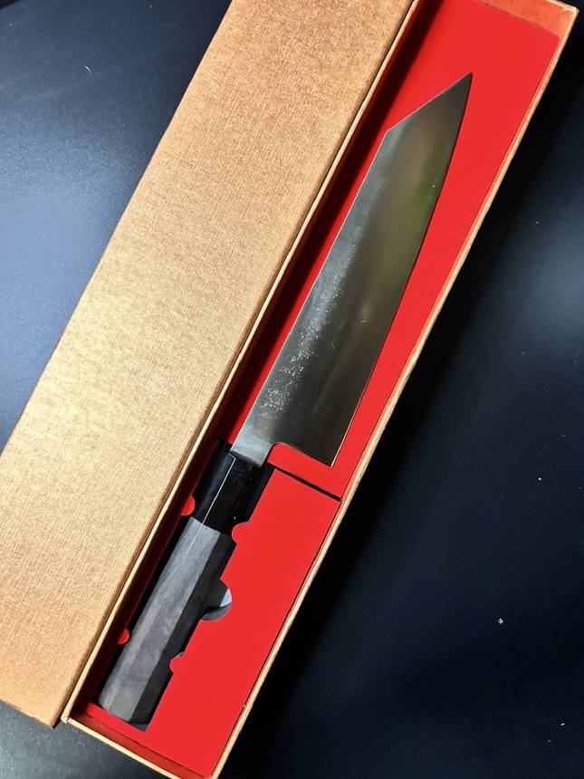 Dao Kiritsuke Thép D2 nguyên khối bán gỉ 210mm