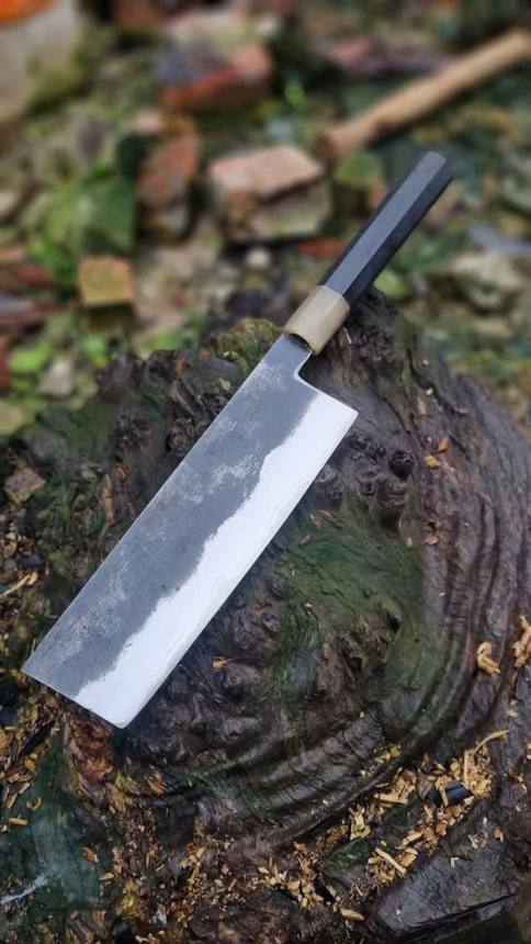 Dao Nakiri Hoàn thiện Kurouchi Lõi thép N690 kháng gỉ 180mm