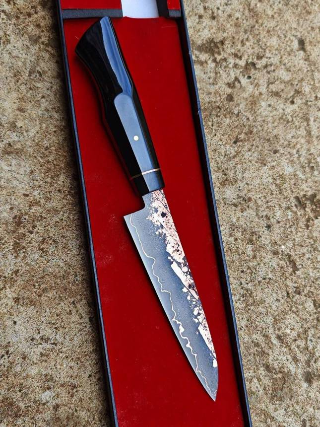 Dao Petty Damascus vân đồng cán đen kiểu Âu