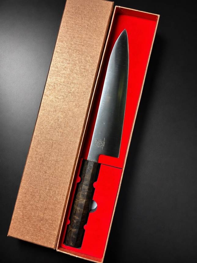 Gyuto Thép D2 Bán gỉ Nguyên khối