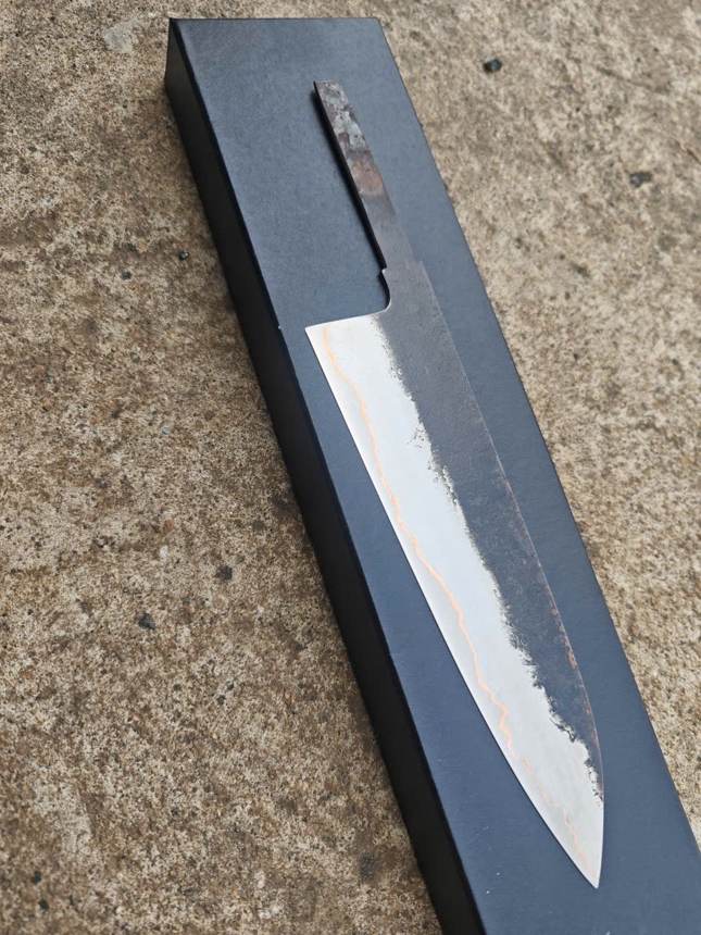 Gyuto Kurouchi vân đồng lõi thép bột M390 210mm