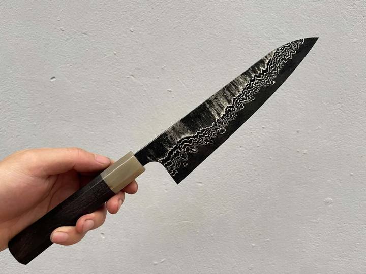 Gyuto Damascus Ốp kháng gỉ lõi thép Carbon 52100 210mm (Bản Đen)
